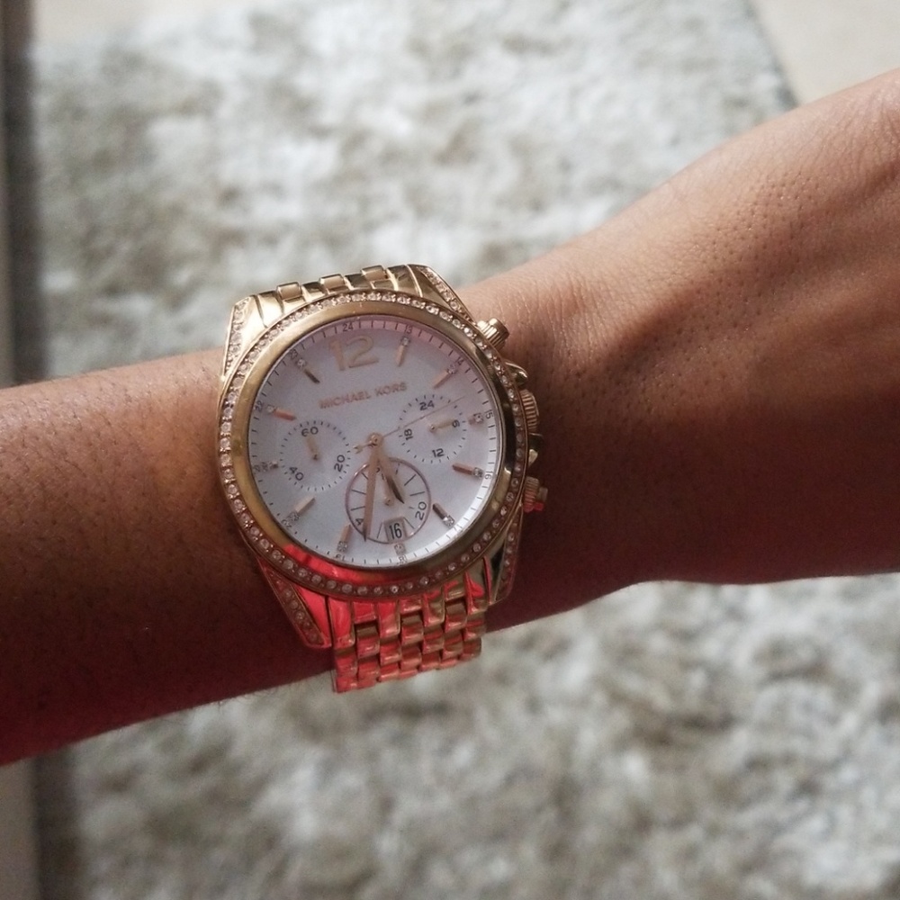 Michael Kors rose gold watch
